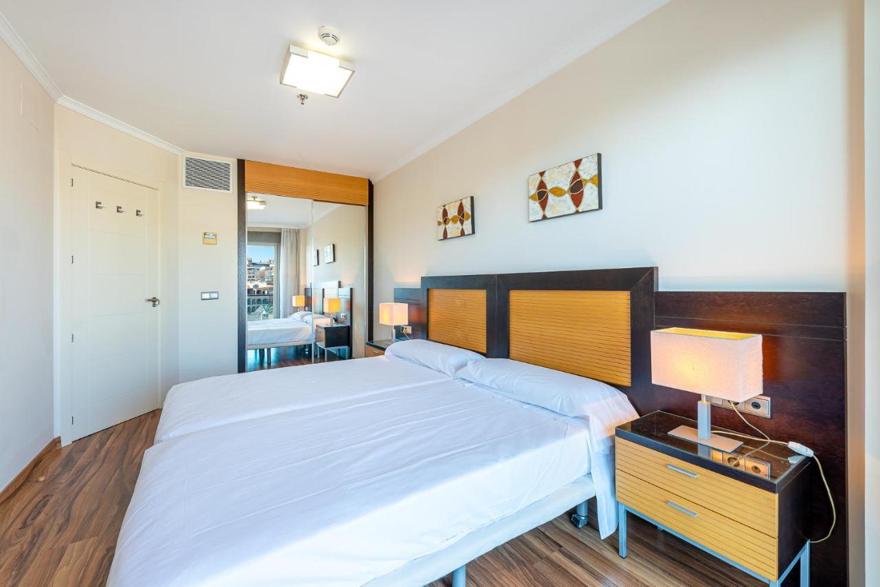797 Holiday Rentals - Arcosur1- Moderno Apartamento Con Terraza Y Vistas Benalmádena Kültér fotó